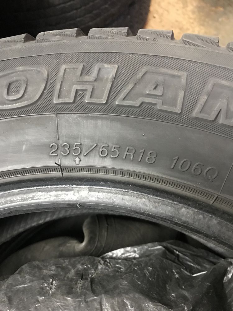 Комплект резини Yokohama Geolandar 235/65/R-18  106Q зима