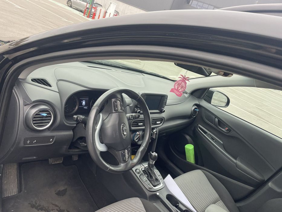Hyundai kona 2.0  бензин АВТОМАТ
