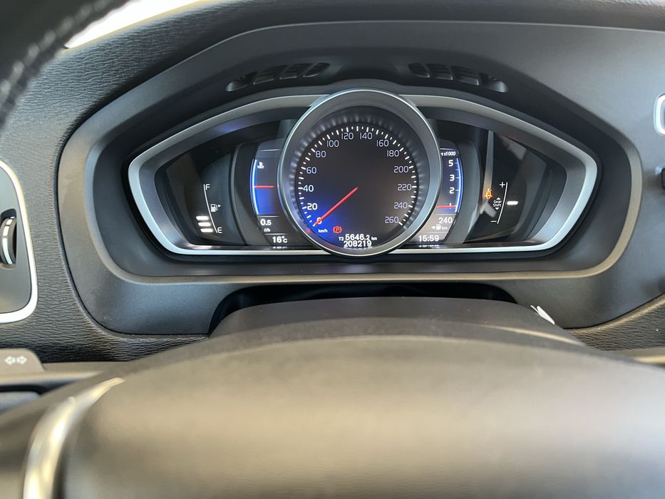 Volvo V40 2.0 diesel 2016