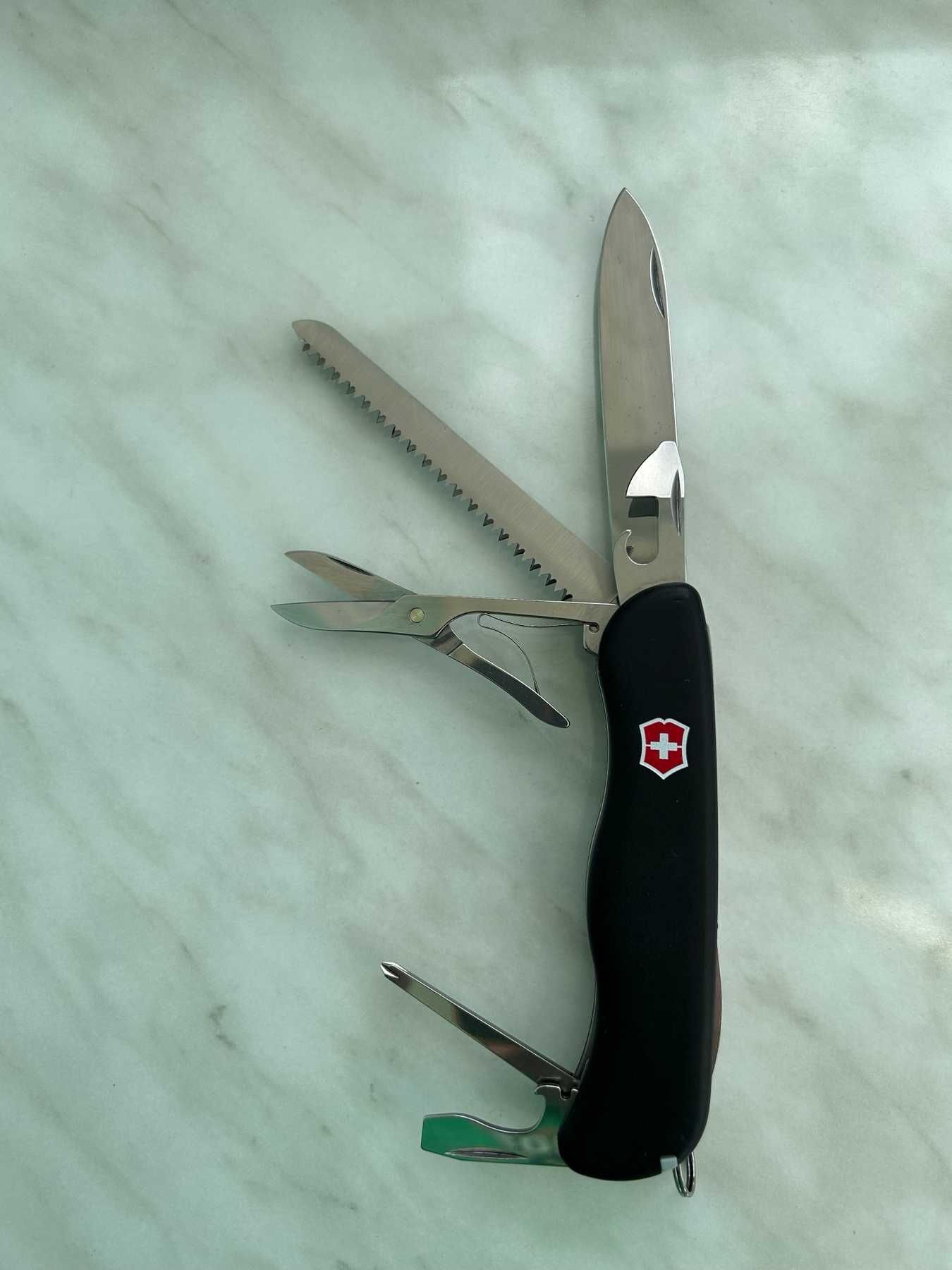 Victorinox Outrider 0.9023.3 Black