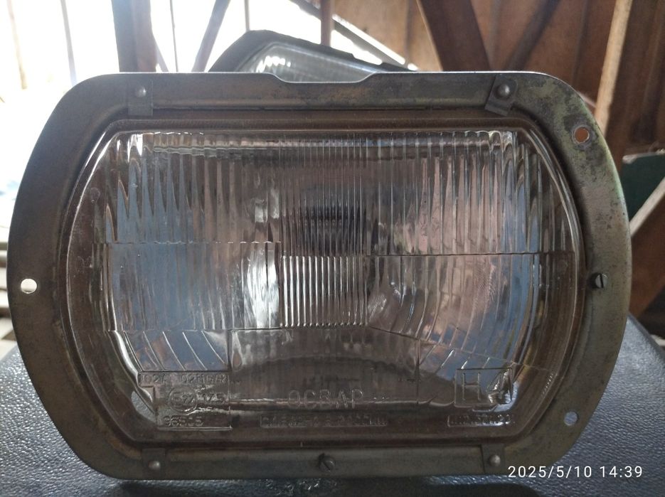 Продам фары оптика москвич.  РАФ.
