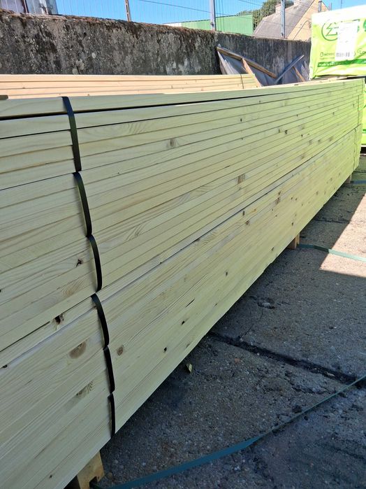 Deska okapowa strugana 21x195 świerk skandynawski sucha szalówka