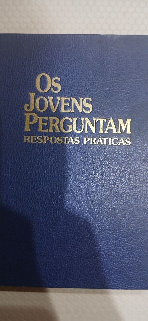 4 livros para crianças.