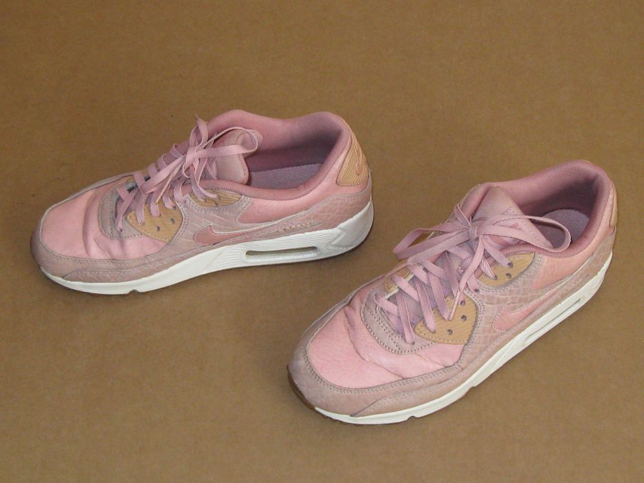 кроссовки женские Nike Air Max, 38,5р.