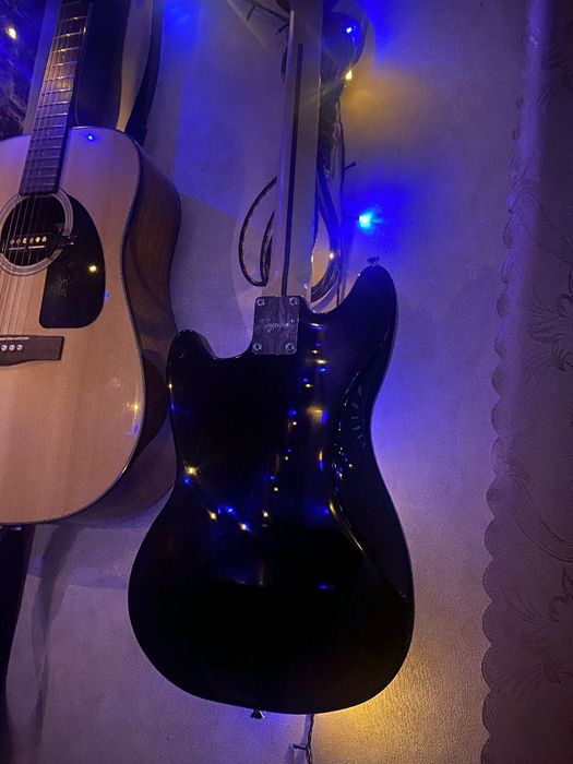 Електрогітара Fender Squier Bullet Mustang