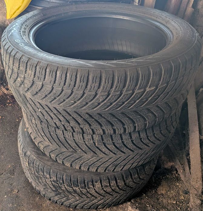 Opony wielosezonowe nokian 215/55 R18