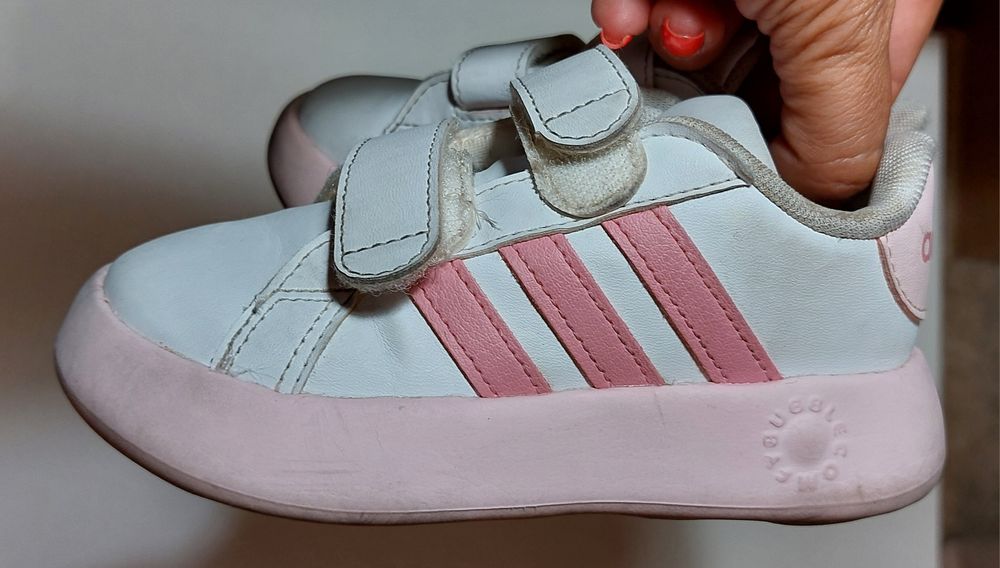 3 pares n°24 adidas, Primark e Mo