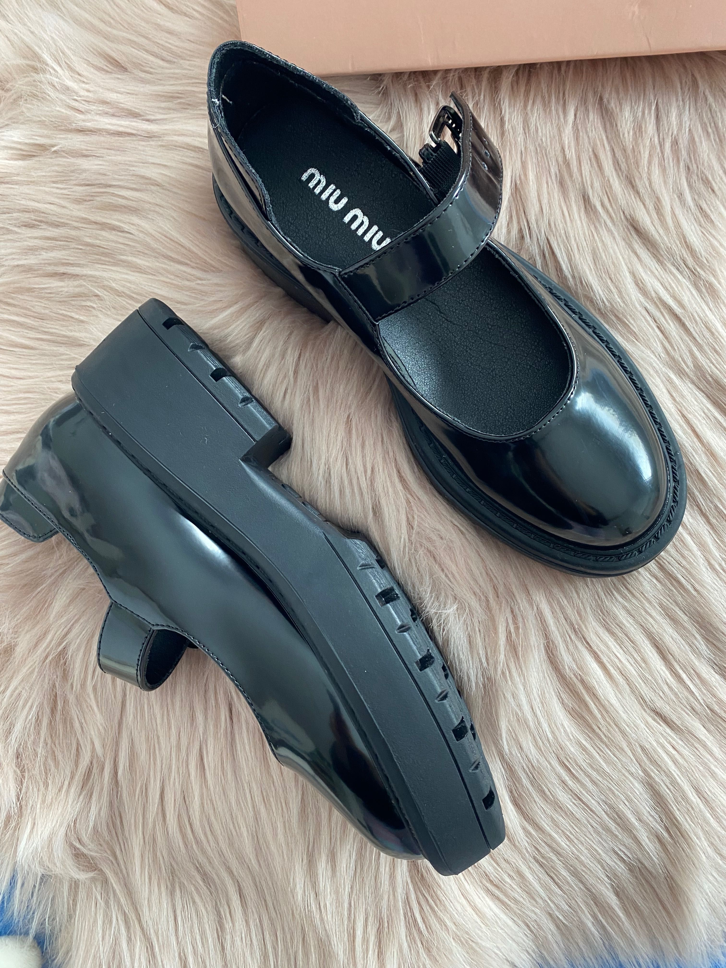 Loafersy buty miu miu nowe mokasyny 36 mary jane