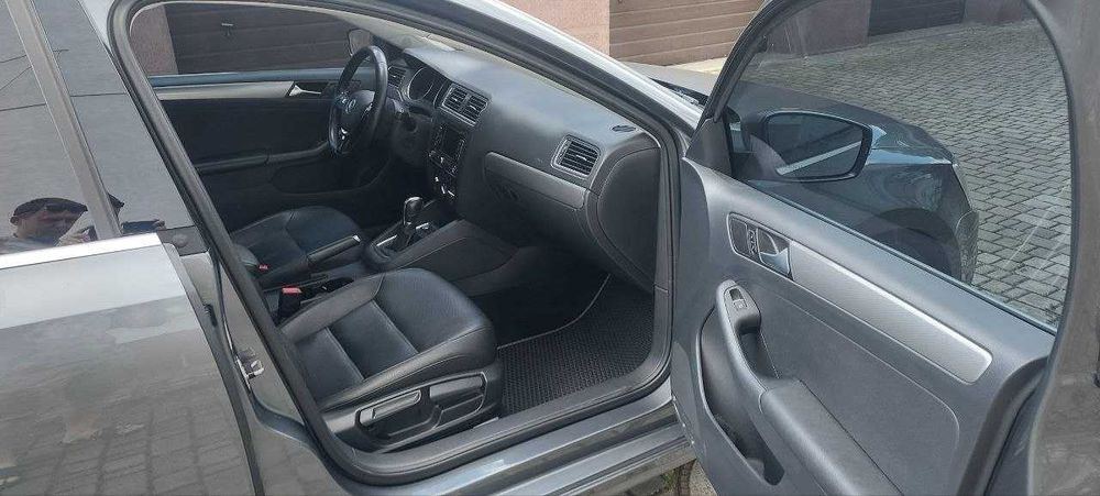 Volkswagen Jetta 2015 1.8 tsi