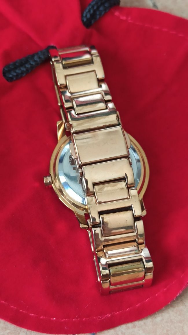 Женские часы уценка DKNY NY8877LIG