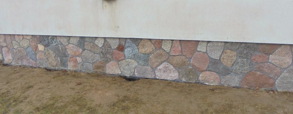 Kamień polny łupano-cięty o gr. ok.2-3 cm, dekoracyjny,elewacyjny