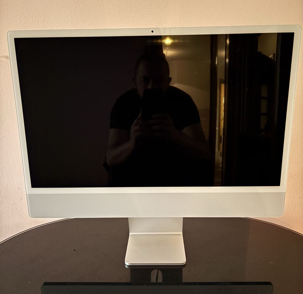 iMac 24” M3 (16/512, 8CPU/10GPU, 4 порти) - ідеальний стан.