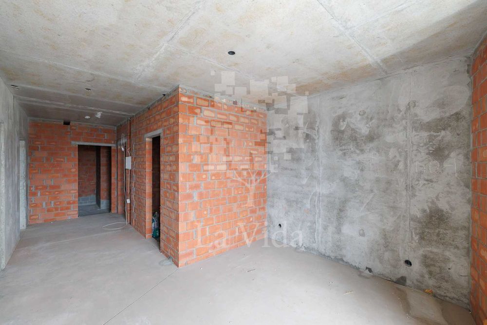 Двокімнатна квартира з паркомісцем та коморою в ЖК Тайм Time