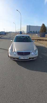 Продам Mercedes W211