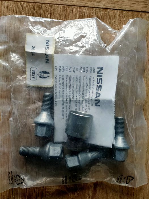 Pernos de segurança Nissan originais