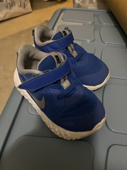 Tenis nike criamça