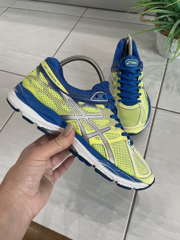 Кросівки Asics 35,5 р.