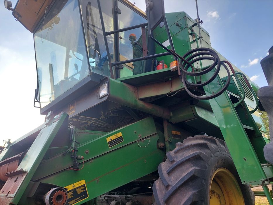 Продам комбайн джон дір 1055