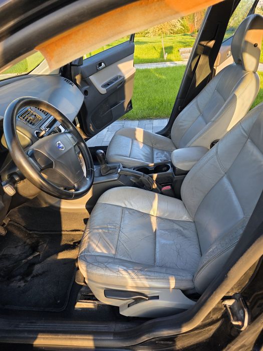 Volvo v50 2.0d 2005 rok