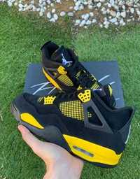 Jordan 4 Retro Thunder 38