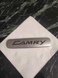 Емблема значок Camry
