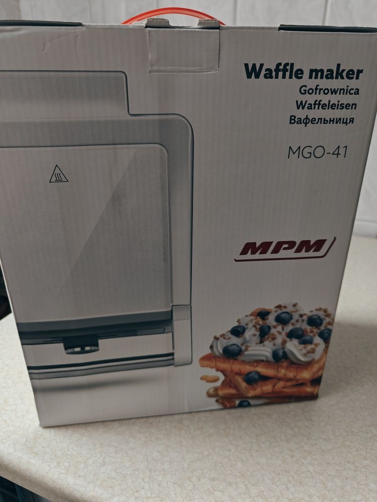 Gofrownica MPM biała 1600w
