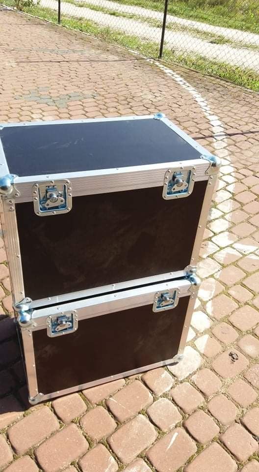 Case skrzynia kablarka okucia kable