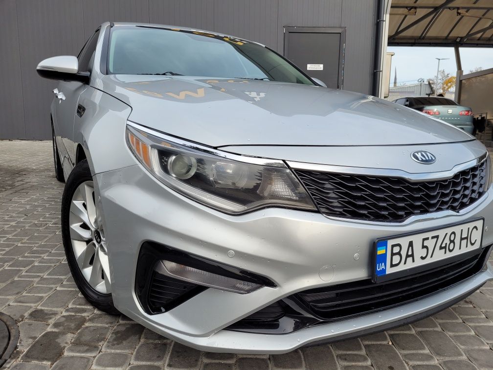 Kia Optima  2.4 л