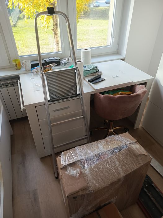 Biurko białe sprzedam