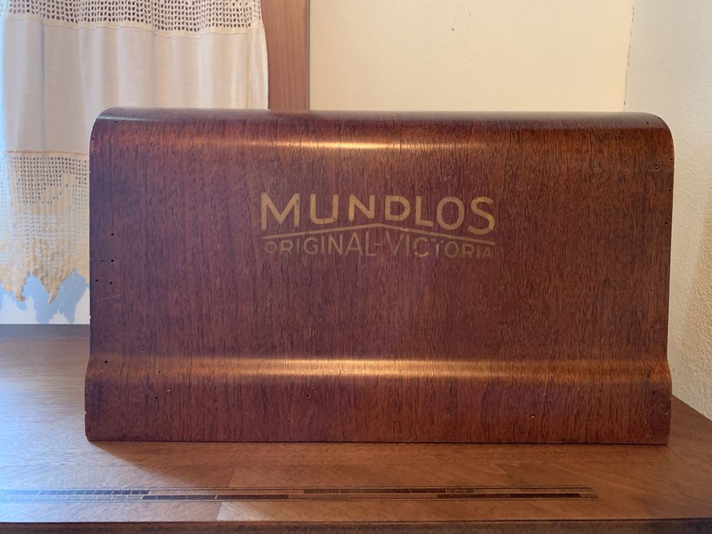 Maquina de costura MUNDLOS