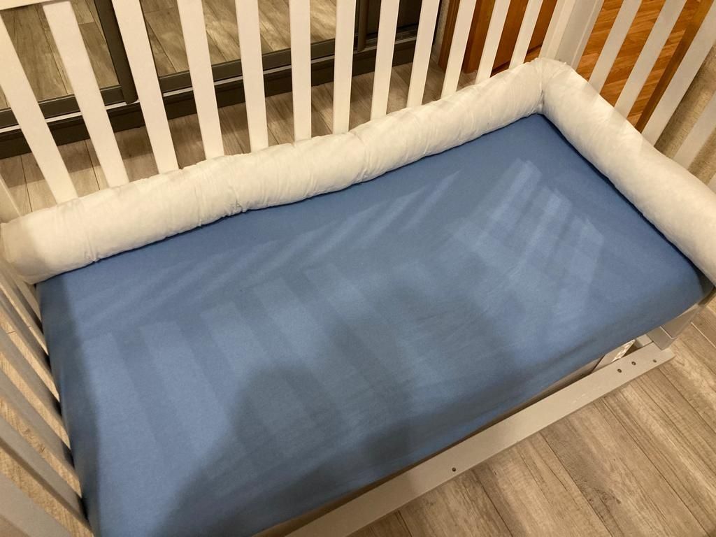 Бортик борт в дитяче ліжко