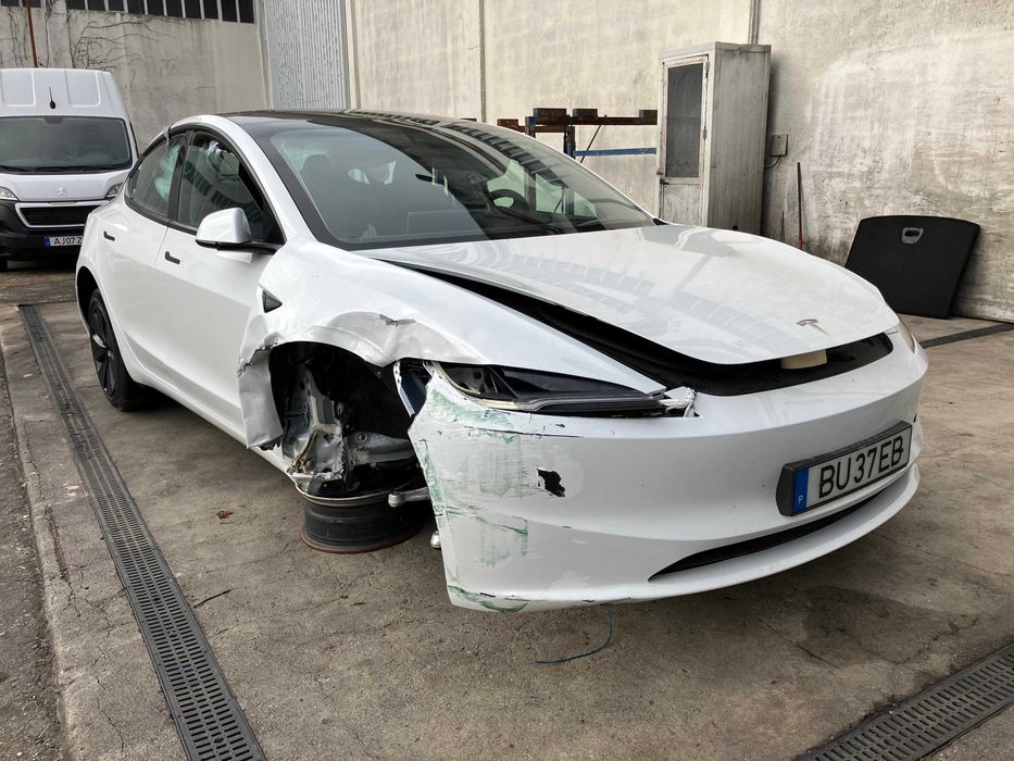 Salvado Tesla Model 3 EV 2025 | 283cv | 1.785 Km