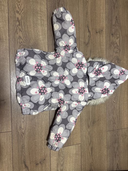 Куртка  Reima на девочку осень - зима 96-92 см