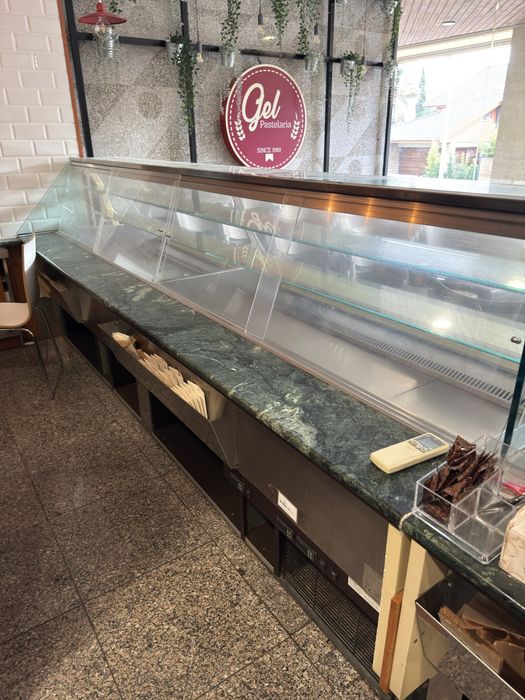 Vitrine refrigerada Pastelaria