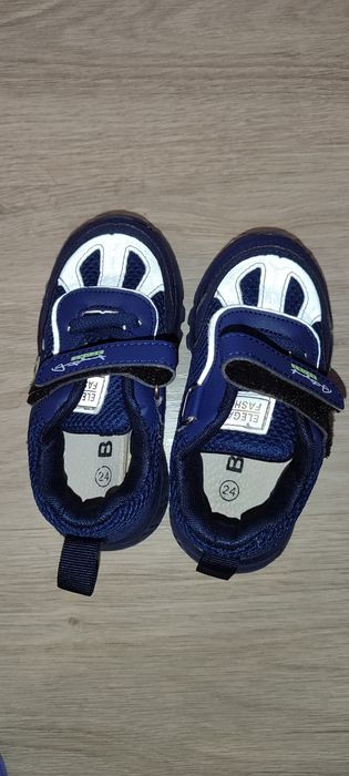 Кросівочки легенькі