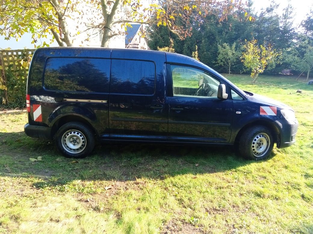 Vw Caddy MaXi 1.6TDI 2012r niski przebieg import Niemcy