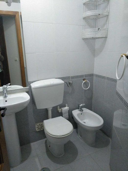 T1 em Rio de Mouro – Excelente localização e pronto a habitar