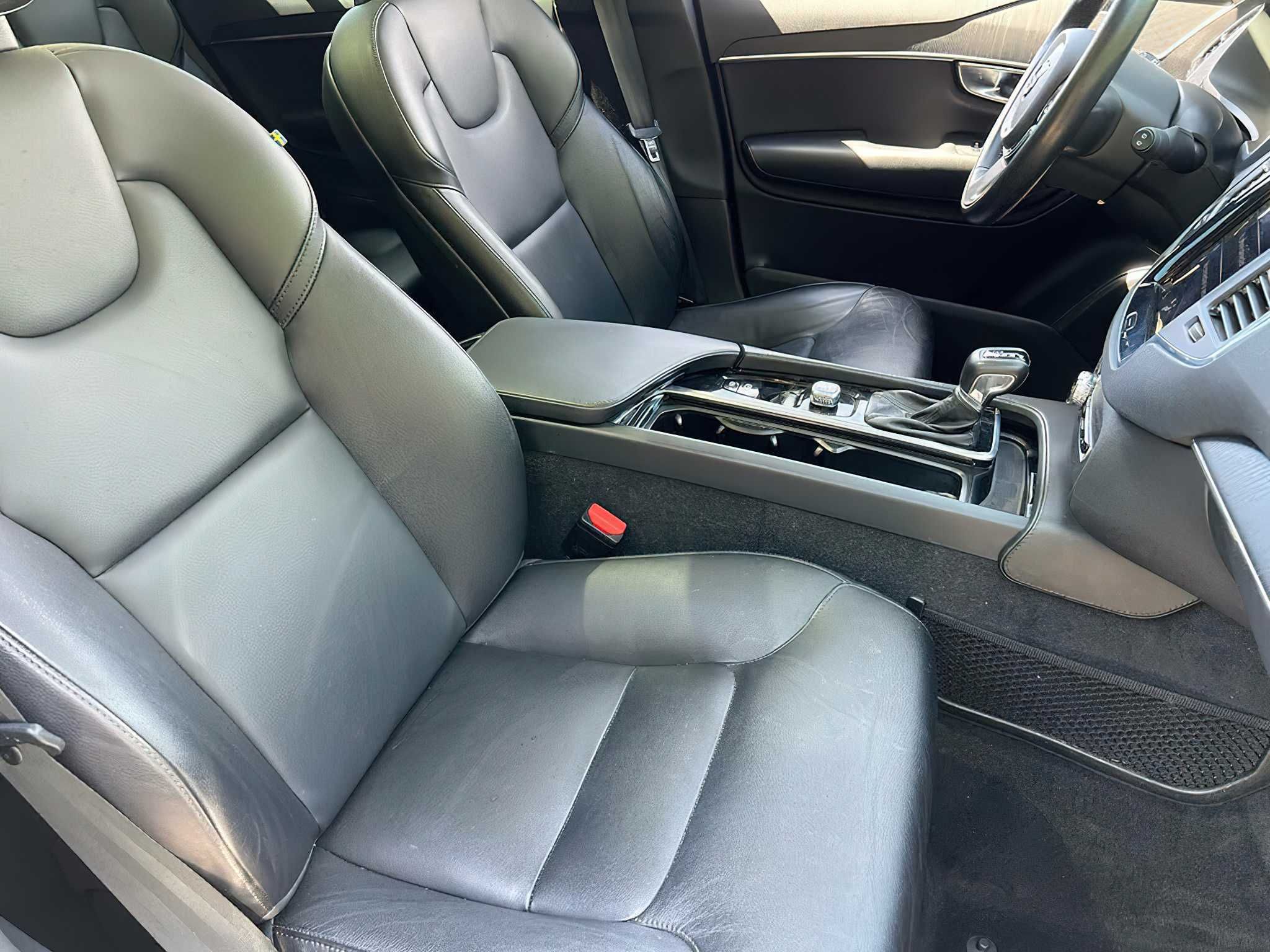 Volvo XC90 T8 2020