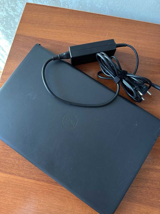 Ноутбук Dell Vostro 15" 3515 б/в