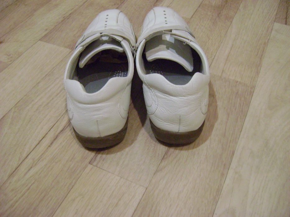 мокасины туфли кроссовки женские кожаные Footglove р-р 38 стель.25 см