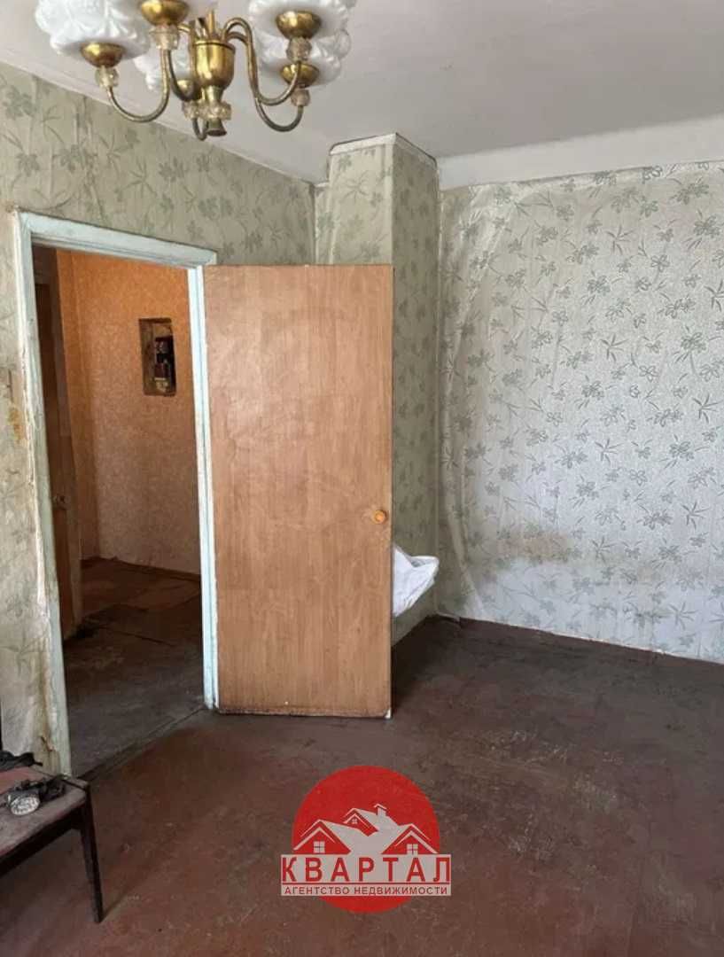 Продается 2-х комн. квартира на Днепровском шоссе, под капремонт