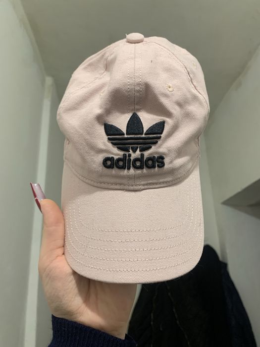 Оригінальна кепка Adidas пудро-рожевого кольору