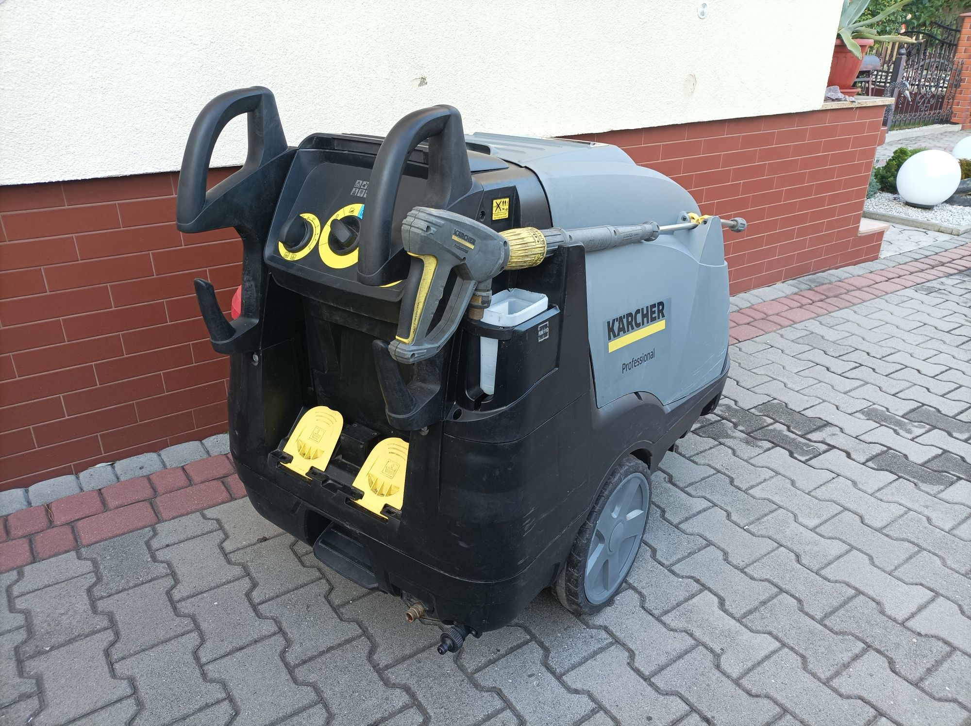Myjka gorąco wodna Karcher HDS 8/18-4m