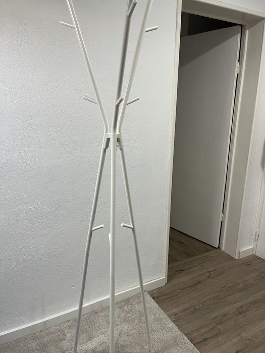 Cabideiro de Pé Ikea usado 2 meses