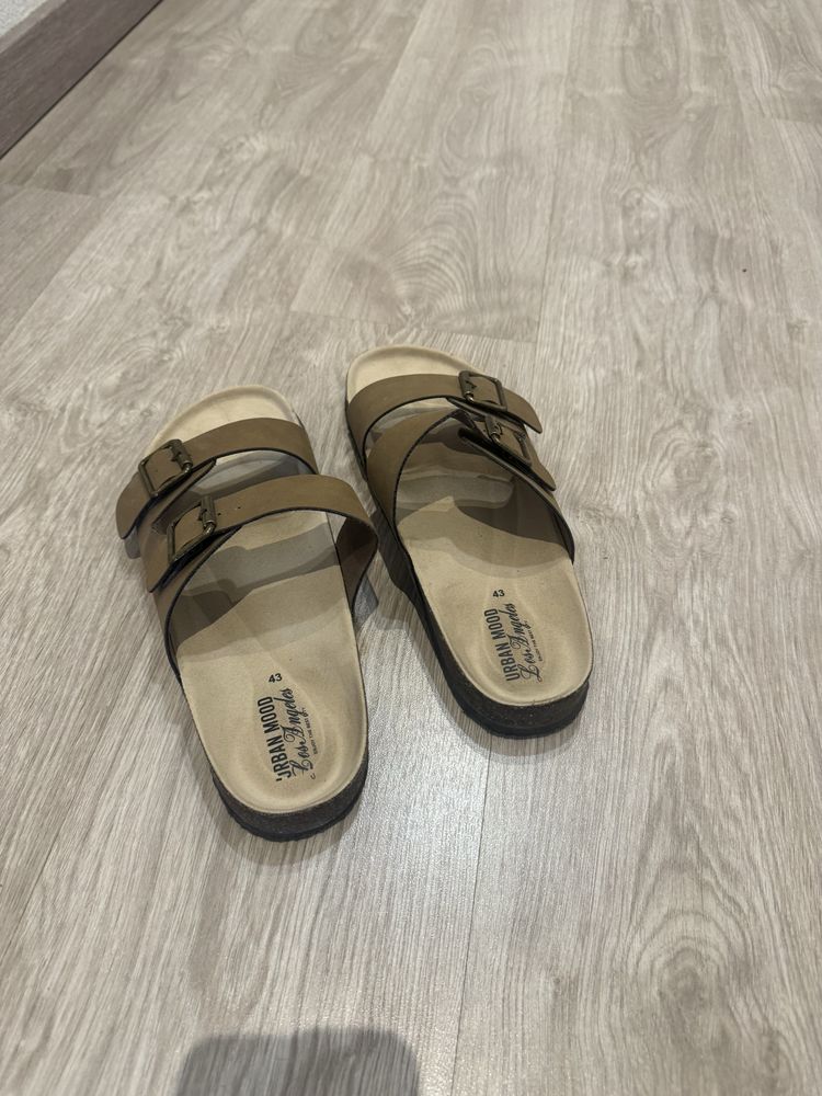 Sandalias para homem