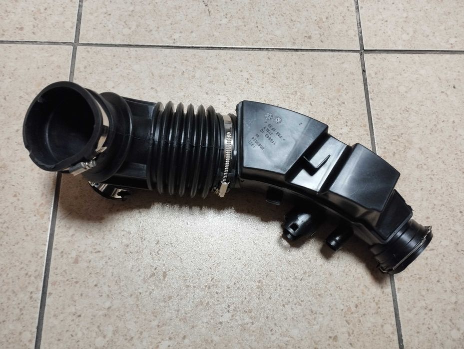 BMW X3 G01 G02 G30 G31 G32 G11 G12 Воздуховод від фільтра 13718663614