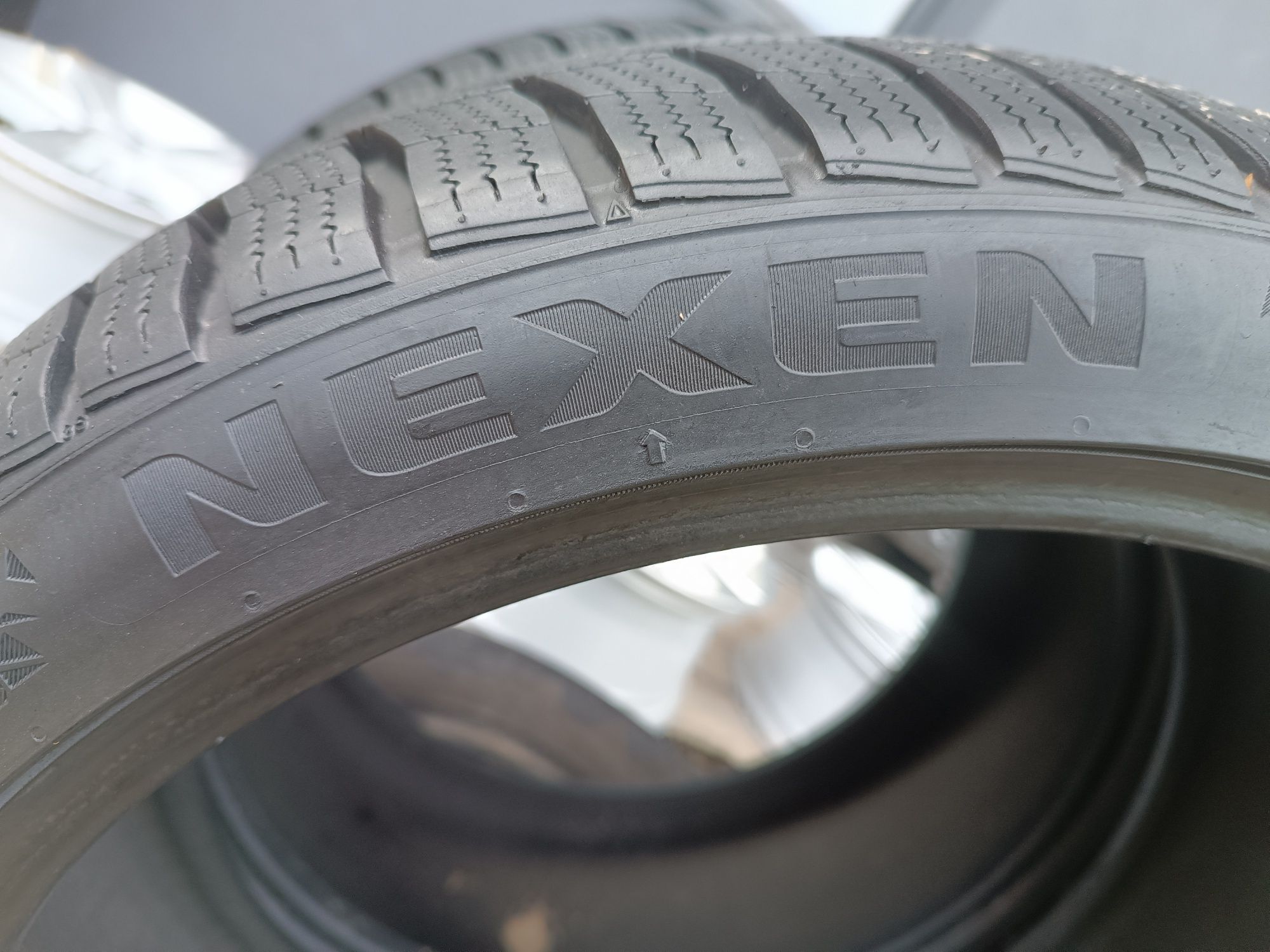 Sprzedam prawie nowe opony Nexen 205/40 r17