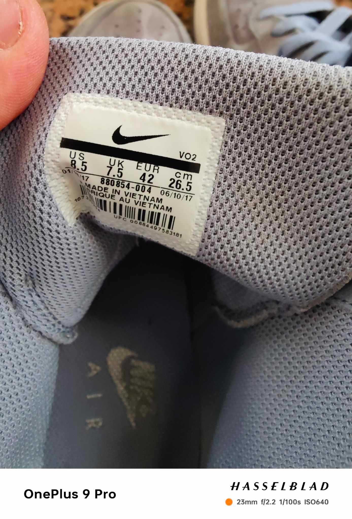 Sapatilhas Nike Air Force 1 High tam. 42 em cinzento, excelente estado