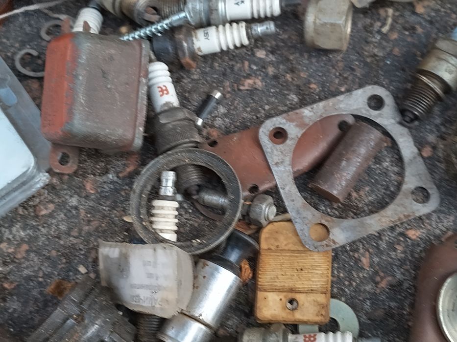 Лот запчасти автомобильные СССР, запчасти для автомобиля