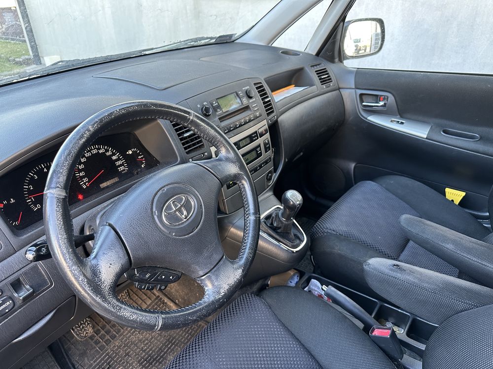 Toyota Carolla Verso